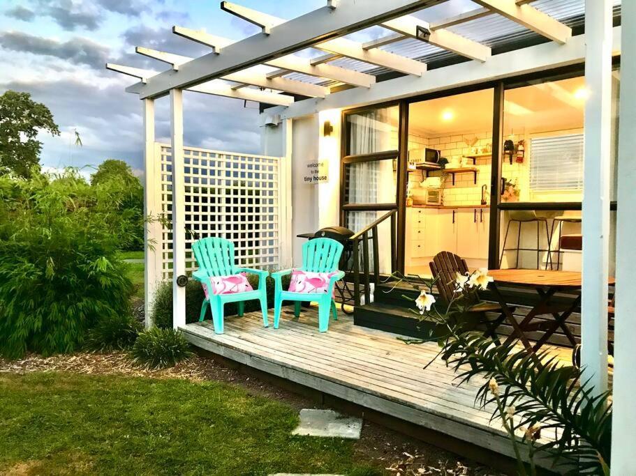 Willa Rustling Oaks Nz Tropical Tiny House Tamahere Zewnętrze zdjęcie