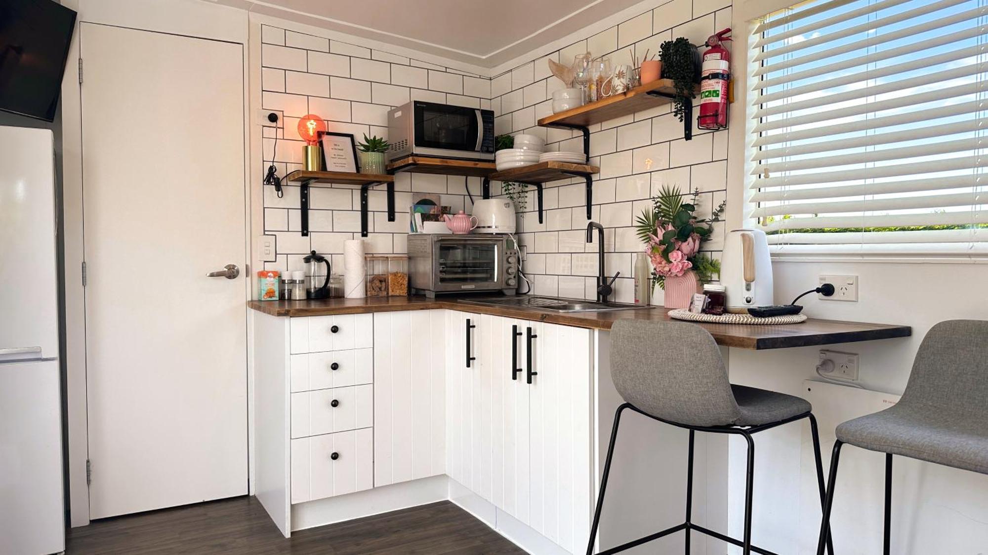 Willa Rustling Oaks Nz Tropical Tiny House Tamahere Zewnętrze zdjęcie
