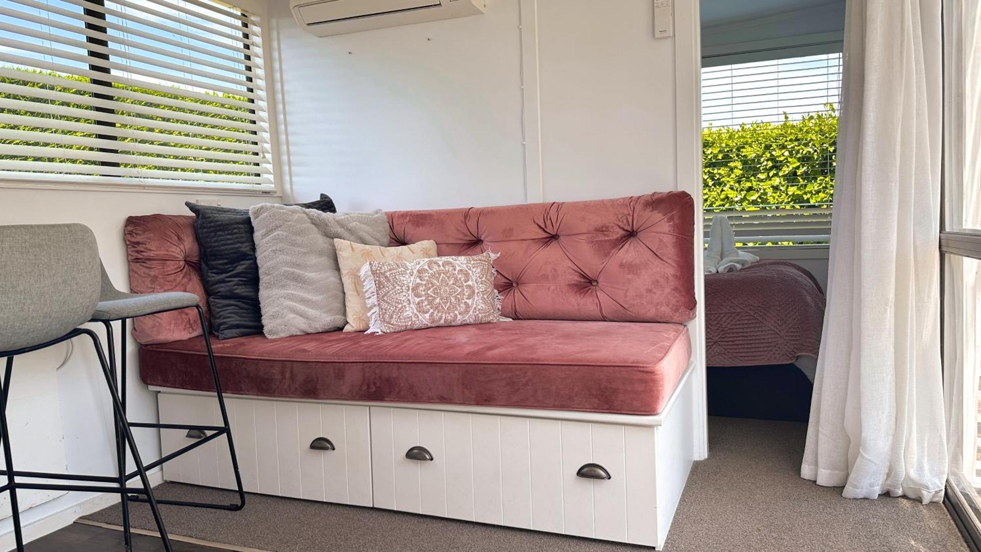 Willa Rustling Oaks Nz Tropical Tiny House Tamahere Zewnętrze zdjęcie